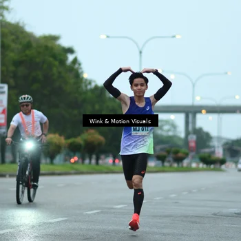 Runner Photo 8472272