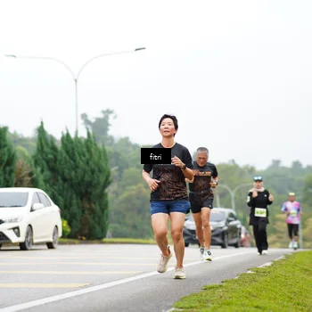 Runner Photo 8472276