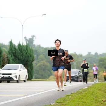 Runner Photo 8472282