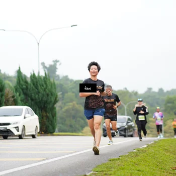 Runner Photo 8472283