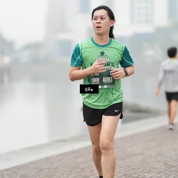 Runner Photo 8472302