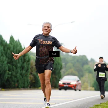 Runner Photo 8472322