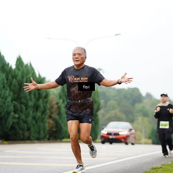 Runner Photo 8472327