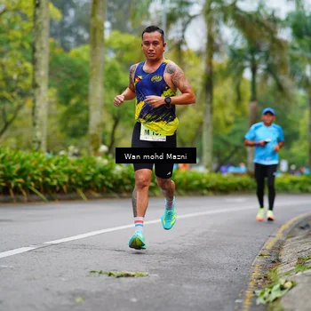 Runner Photo 8472333
