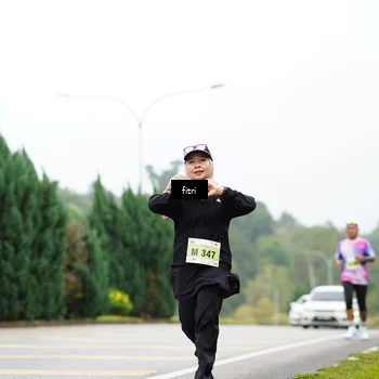 Runner Photo 8472334