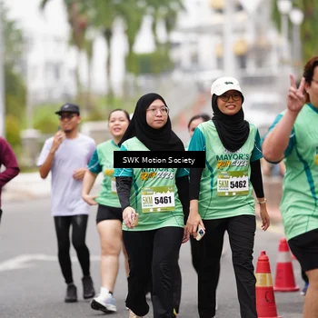 Runner Photo 8472354