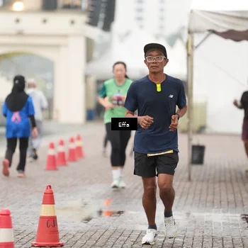 Runner Photo 8472359