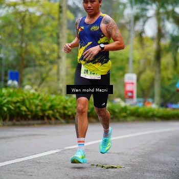 Runner Photo 8472393