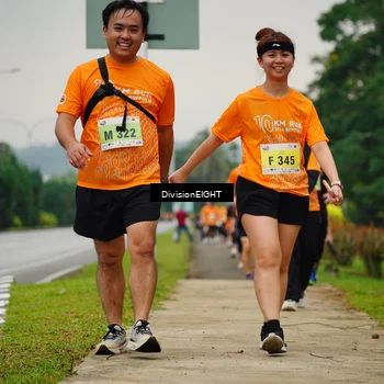 Runner Photo 8472400