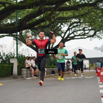 Runner Photo 8472458