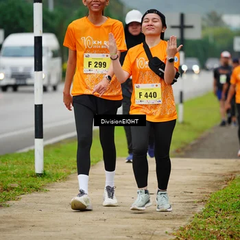 Runner Photo 8472491