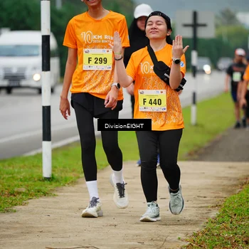 Runner Photo 8472538
