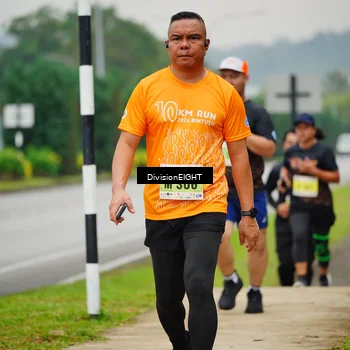 Runner Photo 8472544