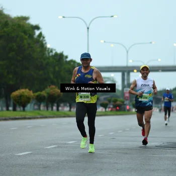 Runner Photo 8472554