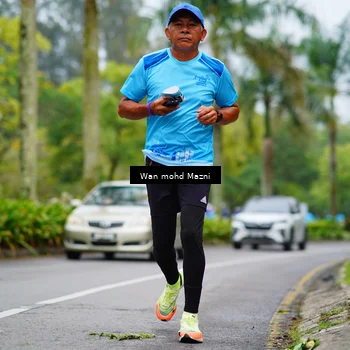 Runner Photo 8472572
