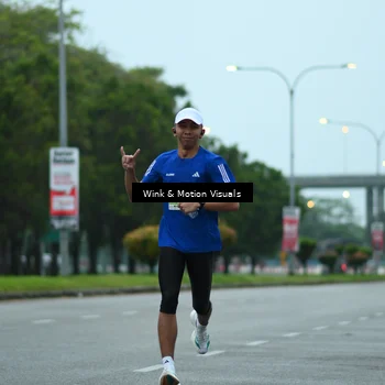 Runner Photo 8472595