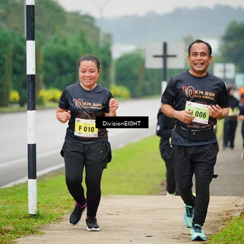 Runner Photo 8472628