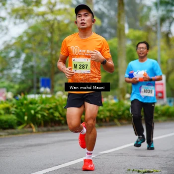 Runner Photo 8472641
