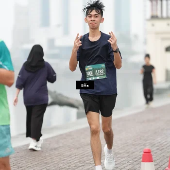 Runner Photo 8472648