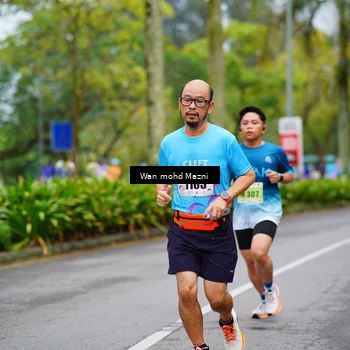 Runner Photo 8472649
