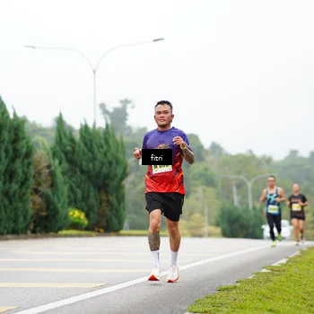 Runner Photo 8472653