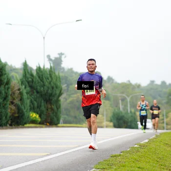 Runner Photo 8472660