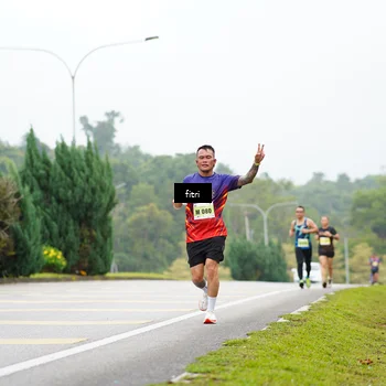 Runner Photo 8472663