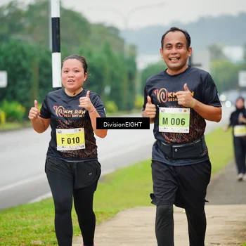 Runner Photo 8472674