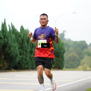 Runner Photo 8472676