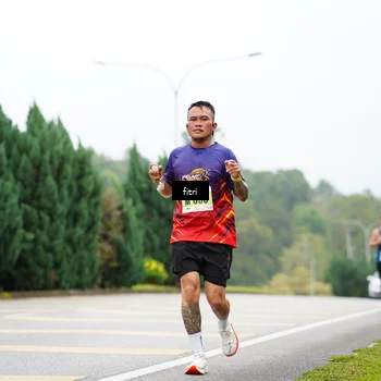 Runner Photo 8472691