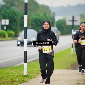 Runner Photo 8472696