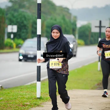 Runner Photo 8472697