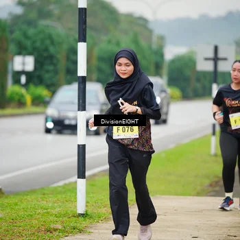 Runner Photo 8472699