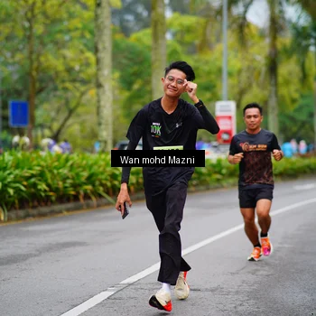 Runner Photo 8472734
