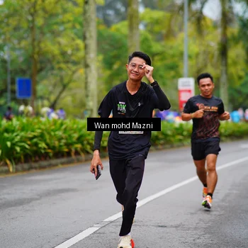 Runner Photo 8472735