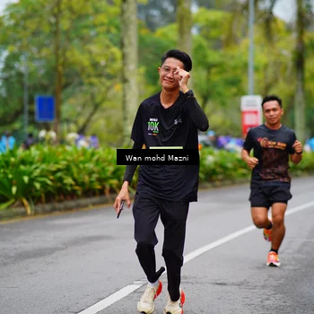 Runner Photo 8472747