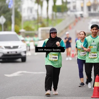 Runner Photo 8472757