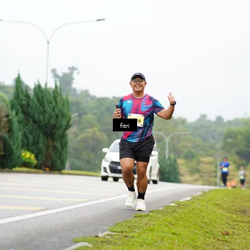 Runner Photo 8472759