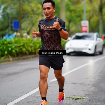 Runner Photo 8472773