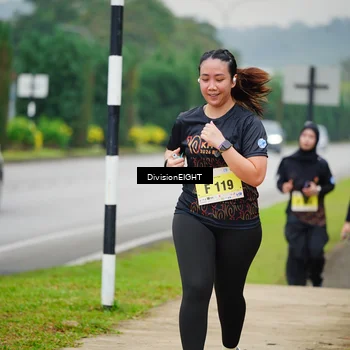 Runner Photo 8472777