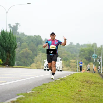 Runner Photo 8472787