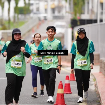 Runner Photo 8472800