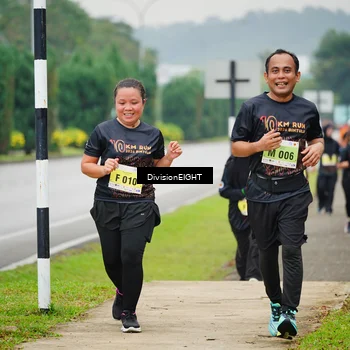 Runner Photo 8472842