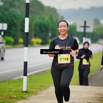 Runner Photo 8472853