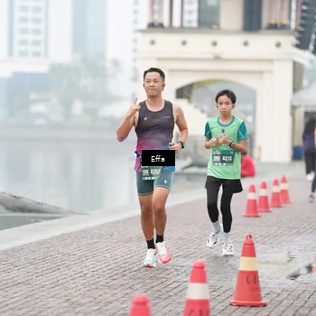 Runner Photo 8472882