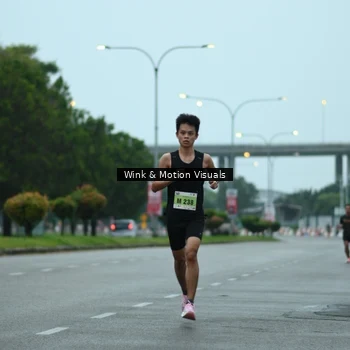 Runner Photo 8472891