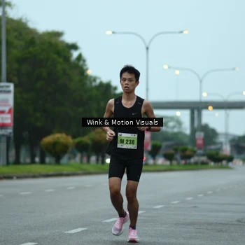 Runner Photo 8472911