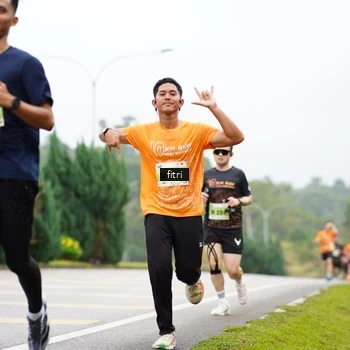 Runner Photo 8472919