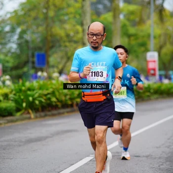 Runner Photo 8472936