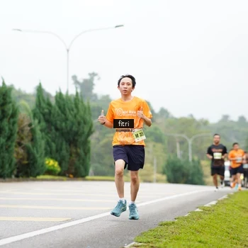 Runner Photo 8472944